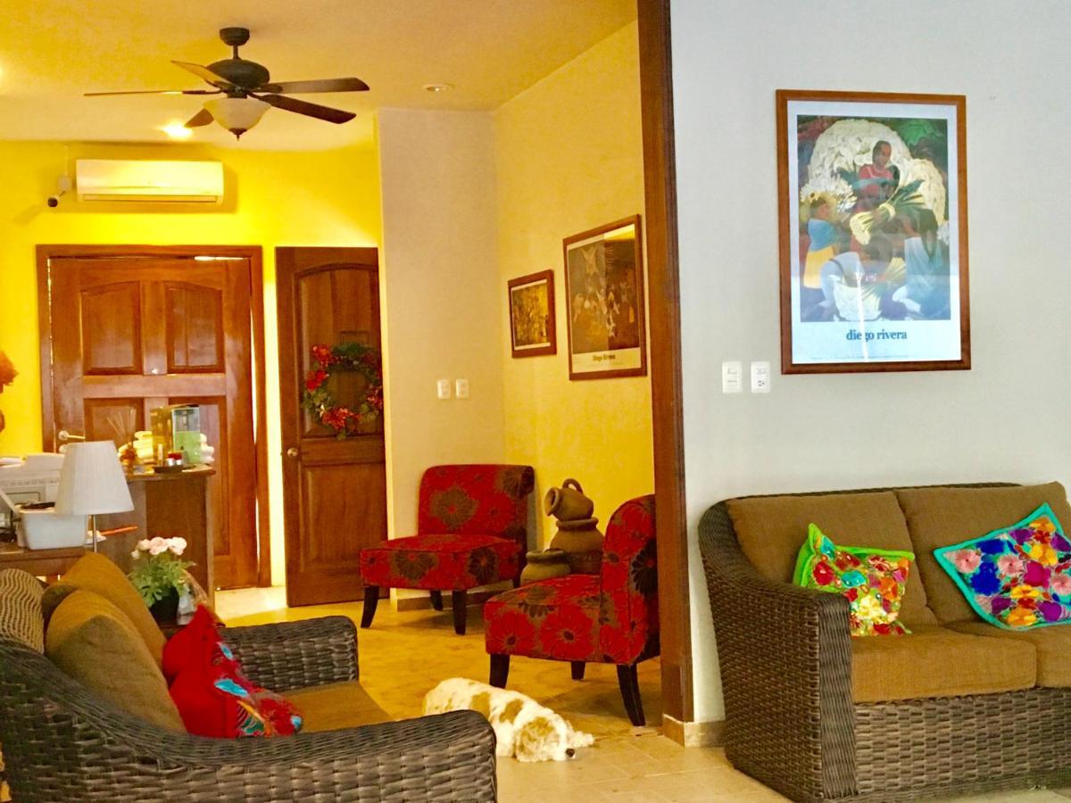 Casa Paloma Blanca Hostel Isla Mujeres Eksteriør bilde